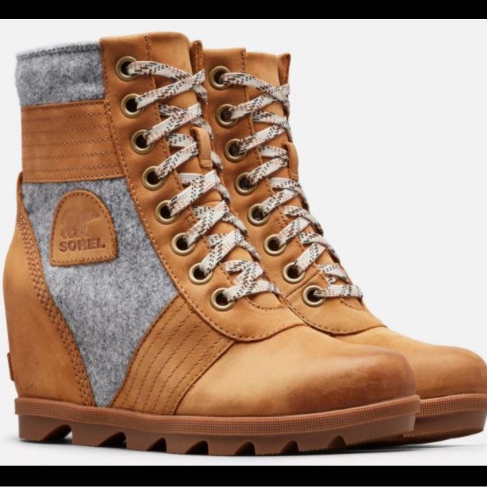 Sorel Lexie™ Wedge Boots – Camel Brown – Size 9